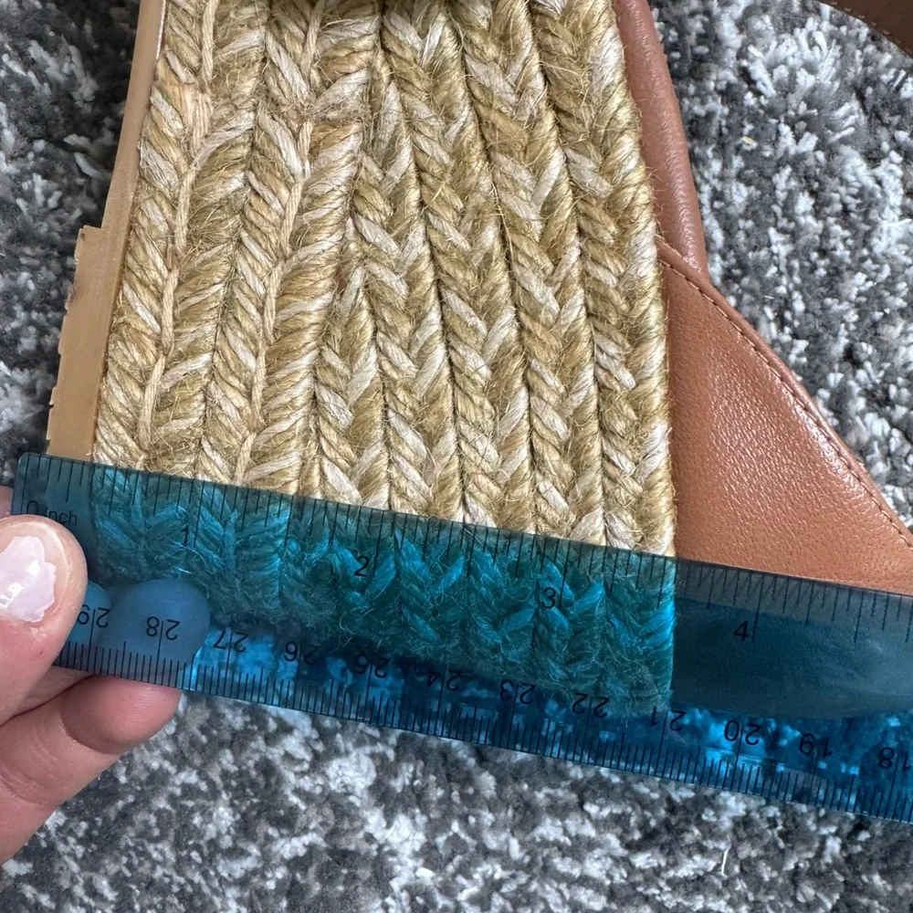 Stuart Weitzman Tan Espadrilles